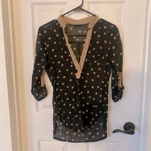 3/4 sleeve dotted blouse